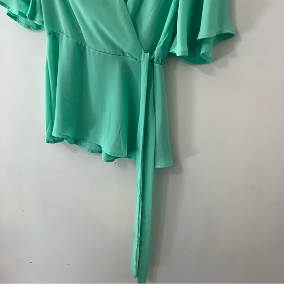 Beautiful Green Wrap Blouse- size S- only worn ONCE! - Picture 5 of 6